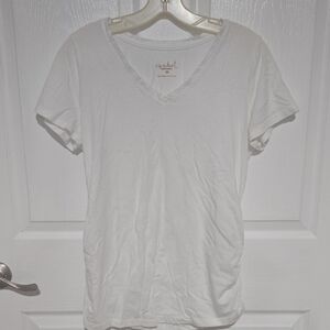 Isabel Maternity White V-Neck Shirt Size M